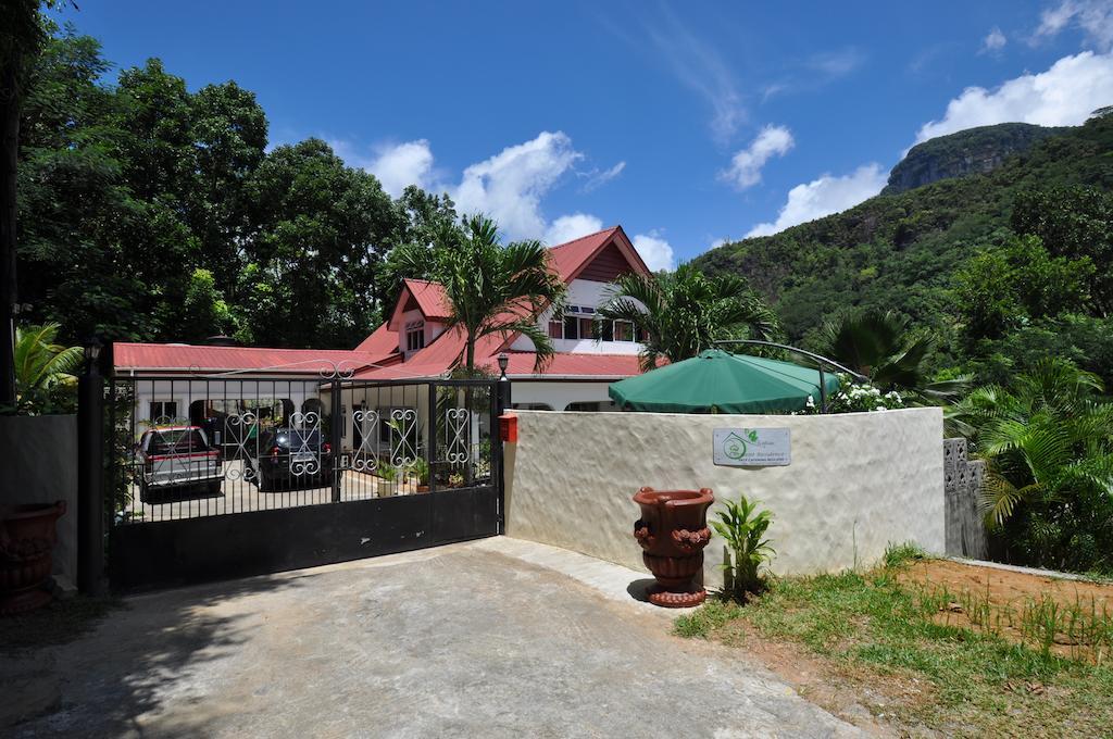Chrisent Residence Port Glaud Exterior photo