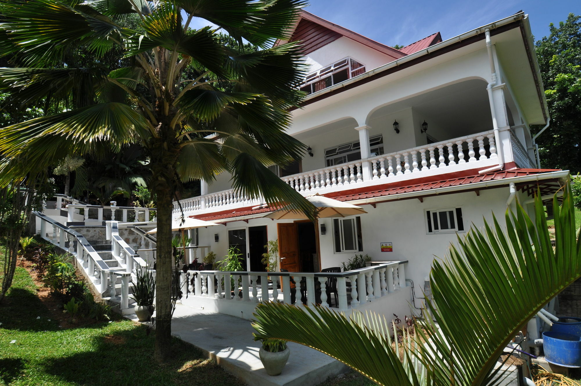 Chrisent Residence Port Glaud Exterior photo